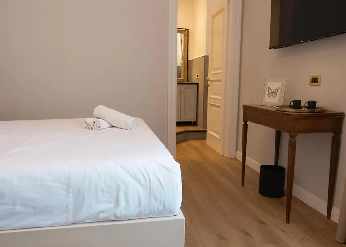 Tiburtina 86 Luxury Konukevi Roma